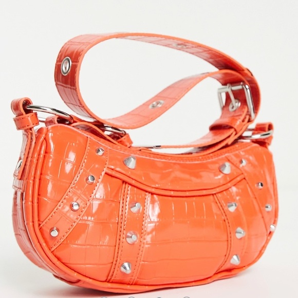 ASOS DESIGN curved crossbody bag with studding in orange croc - Picture 3 of 6
